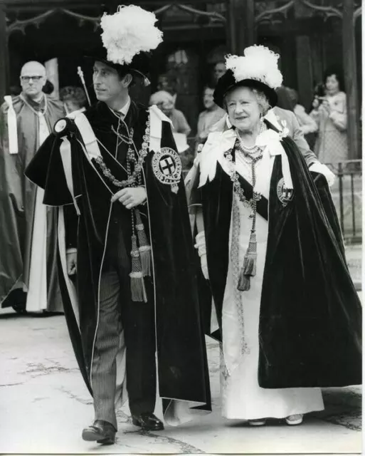 Prince Charles HRH Queen Mother Original Press Photo 1977 Windsor Castle