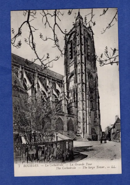 JB * CPA / postcard: Bourges, La Cathedral La Grande Tour