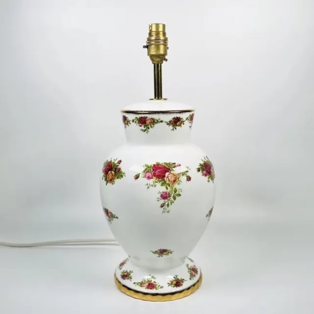 Large Royal Albert Old Country Roses Lamp Gorgeous Detail 16 Inches Tall