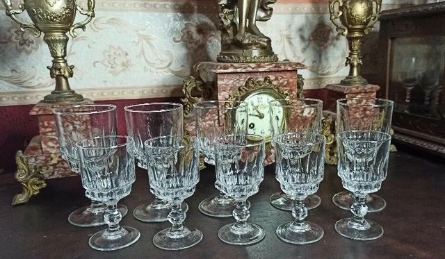 Lot de 10 VERRES à pied en CRISTAL d'ARQUES VENDOME /5vin et 5 appero/