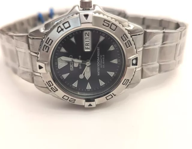 RARE Seiko 5 Sports Automatic 23 Jewels Stainless Steel Watch