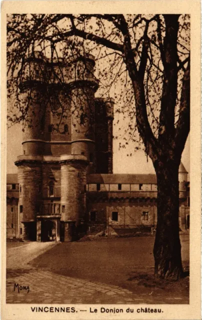 CPA Vincennes Le Donjon du chateau (1346937)