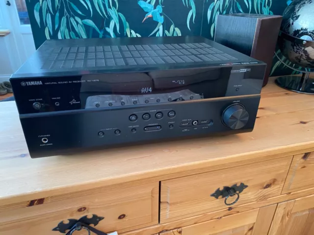 Yamaha RX-V675 7.2 Channel Receiver