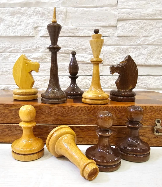 Jeu d'échecs surréaliste Salvador DALI Fondation Gala 2003