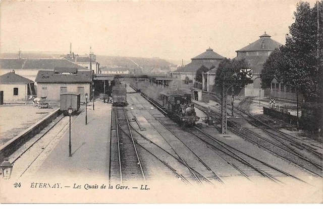 51. n° 103525 .epernay .train .les quais de la gare .