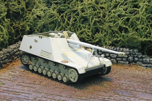20MM 1/72 WW2 Deagostini/Altaya German Nashorn Tank Destroyer. No