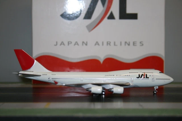 PHOENIX 1:400 JAL Japan Airlines Boeing 747-400 JA8913
