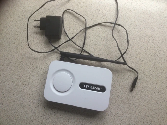 TP LINK TL-WR340G 54 Mbps WIFI Router, with European Plug £10.00 ...