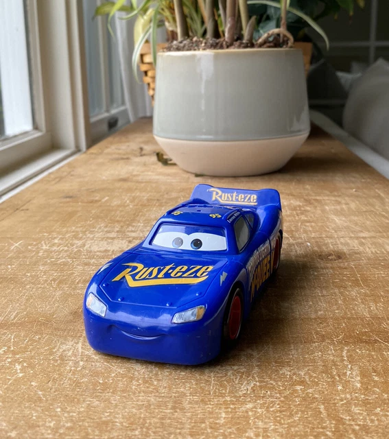 DISNEY PIXAR CARS 3 Fabulous Lightning McQueen Diecast Blue Rust-eze £ ...