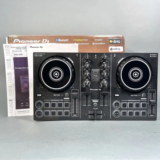 Pioneer DJ DDJ-200 Smart DJ Controller Pioneer DJ DDJ-200 Smart DJ Controller