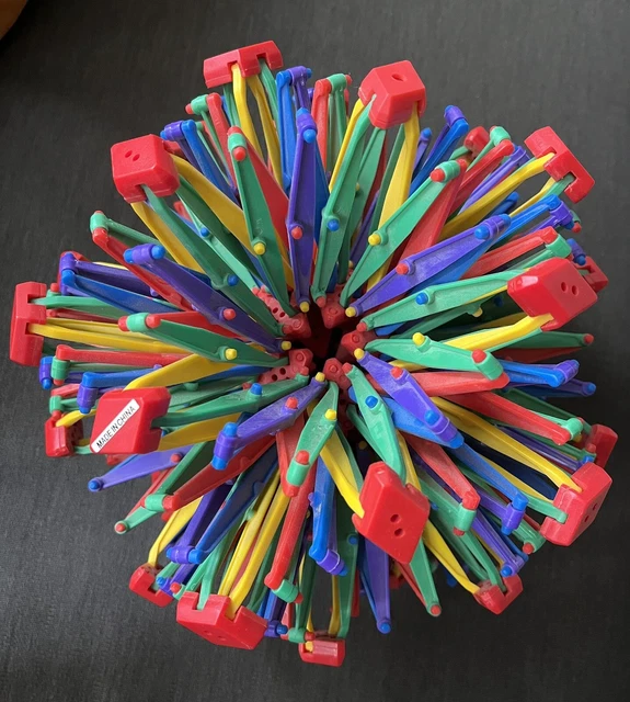 LARGE VINTAGE 90’S HOBERMAN SPHERE EXPANDABLE BALL TOY YOGA 9 x 30