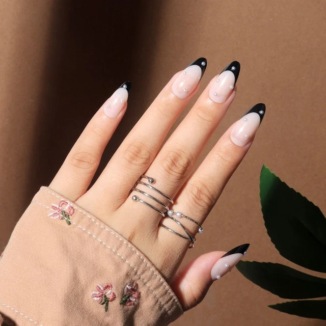 24pcs Manicure Full Cover Press on Nails Long French Almond Fake Nails
