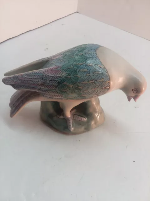 WBI ceramic handpainted parrot