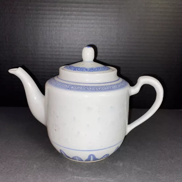 Jingdezhen Tea Pot Porcelain Rice Grain Pattern Chinese Vintage Blue White