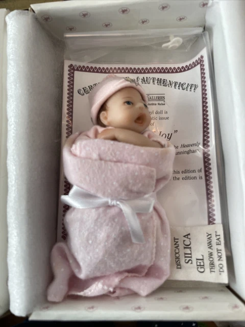 Ashton Drake Galleries “Handful Of Joy” Vinyl Doll NEW Never Removed