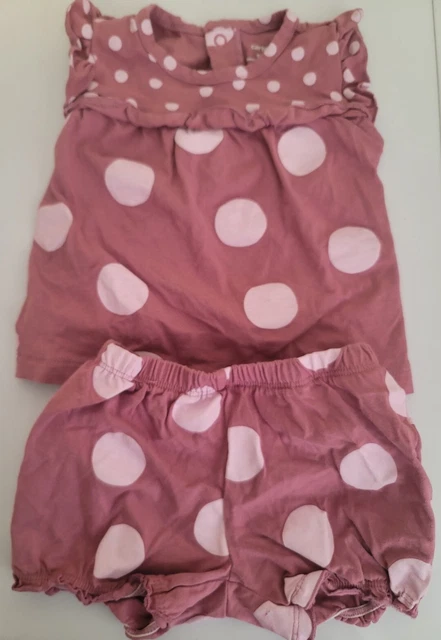 Carters~Two-Piece Baby Girl's Polka Dot Shirt and Shorts Set~Size 12 months