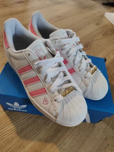 Size 6 - adidas Superstar White Pink stripe - BRAND NEW