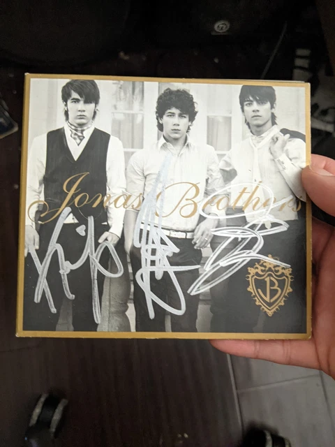 ⭐︎激レア⭐︎Jonas brothers  サイン入りCDセット ⭐︎激レア⭐︎Jonas brothers サイン入りCDセット ⭐︎激レア