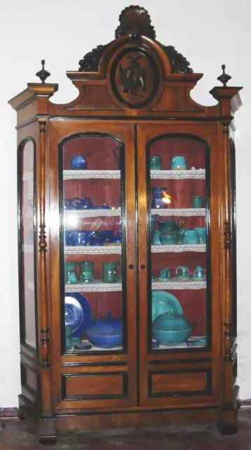 Vetrina fine 800 a pianta trapezoidale