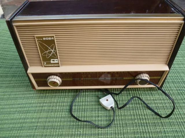 radio Allocchio Bacchini anni 60 vintage 7 transistore modello  2024 funzionante