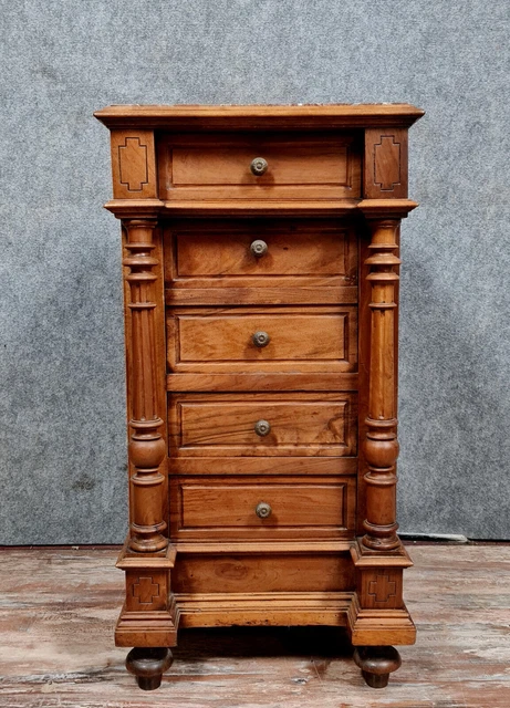 Grazioso cassettone in stile Napoleone III in noce