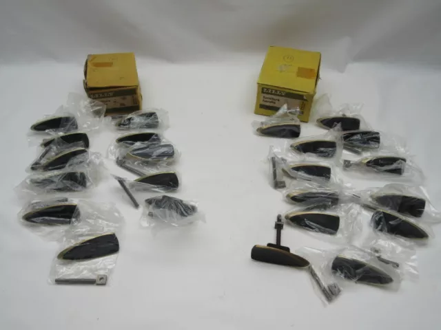 23 boutons de porte tiroir de porte vintage rétro Lilly 8334 laiton noir laiton neuf dans son emballage d'origine