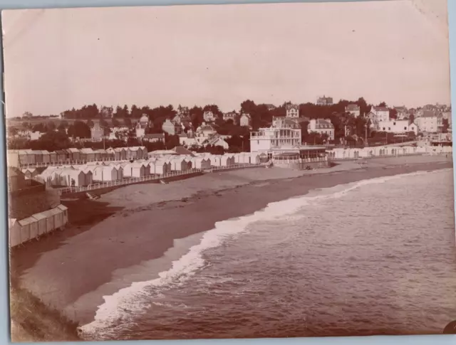 France, Saint-Quay-Portrieux, la plage  Vintage albumen print Tirage albuminé