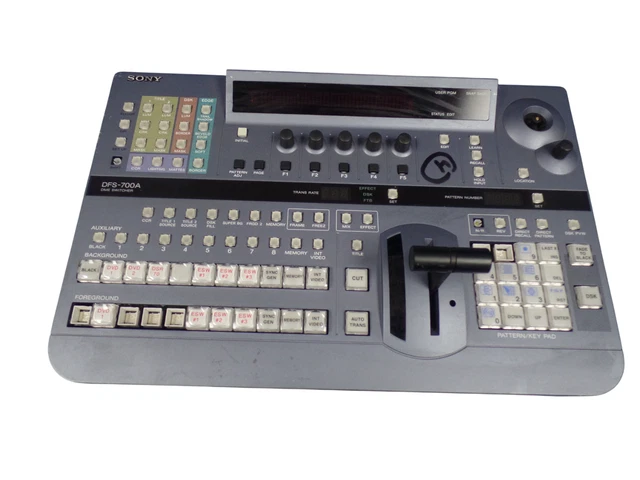 SONY　DME SWITCHER/DFS-700通電OK 現状品ＸＺ3205 Sony DME Switcher Control Unit DFS-700P DFS-700 Vision Video