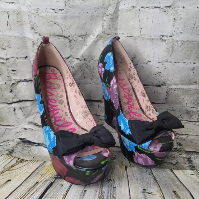 Betsey Johnson Sublot Women's 8.5M Floral Pattern Wedge Sandals Shoes