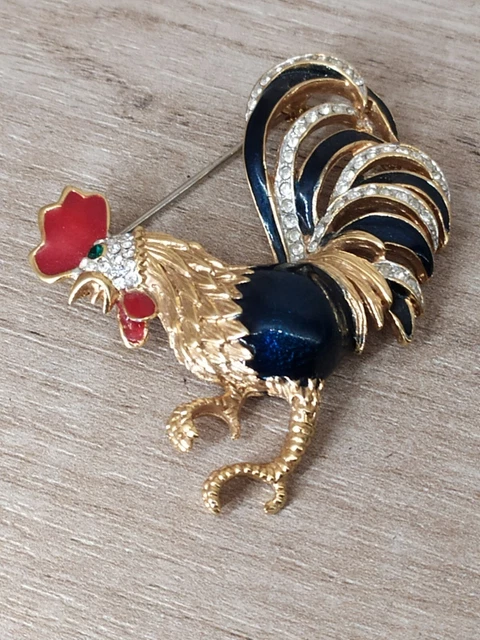 Broche bijou épingle gallinacé coq strass cristal, acier doré. - Un grand marché