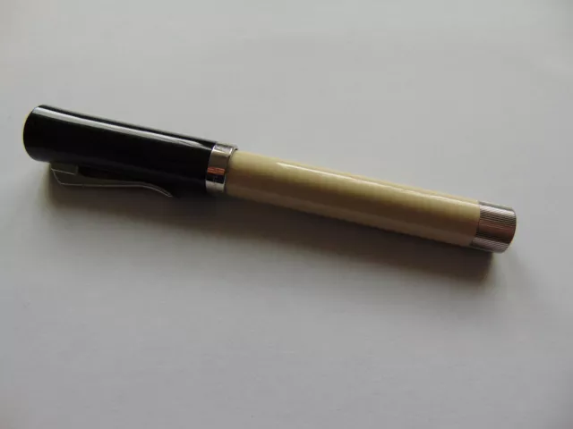 Graf von Faber Castell Füllfederhalter Intuition "M"