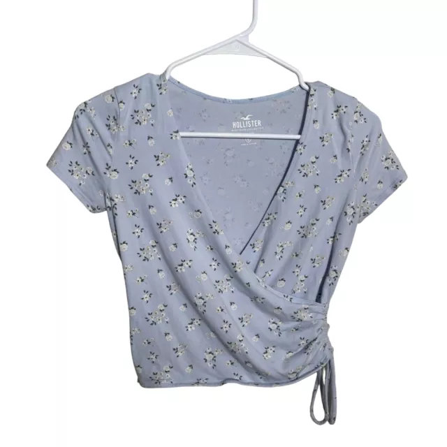 Hollister T-Shirt Women's Small Blue Floral V-Neck Short Sleeve Baby Tee