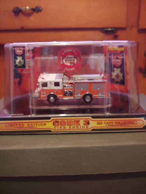 Code 3 1999 Firehouse Expo Luverne Pumper 99 (12206)
