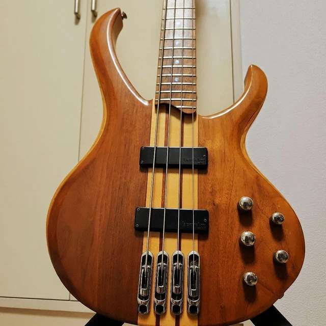 Ibanez store btb 670