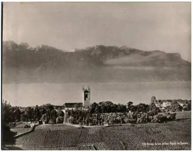 Photoglob. Suisse, Vevey, Le Lac et les Alpes de Savoie  Vintage print.  Photo