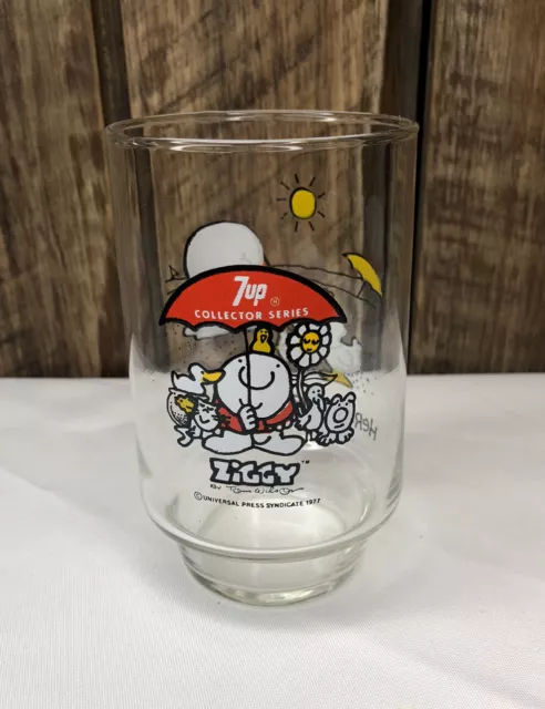 7up Collector Series Ziggy by Tom Wilson Glass Cup 1977 Here's To Good Friends