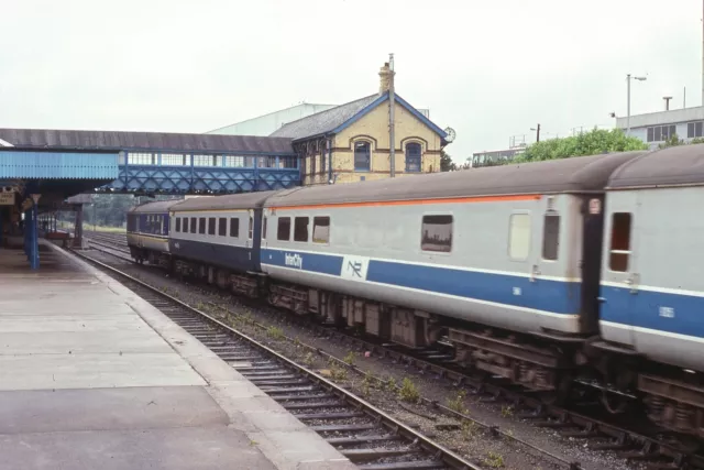 NR (Northern Ireland Railways) coaches pass Dundalk Rail Photo