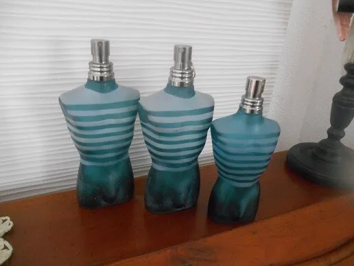 Lot 3 de Flacons  vides de parfum .   LE  MALE  de   Jean Paul Gaultier