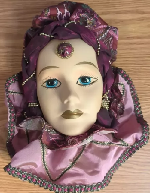 Green Gables Creation C Porcelain Face Lady Mask Art Deco Hanging Decor EUC Vtg