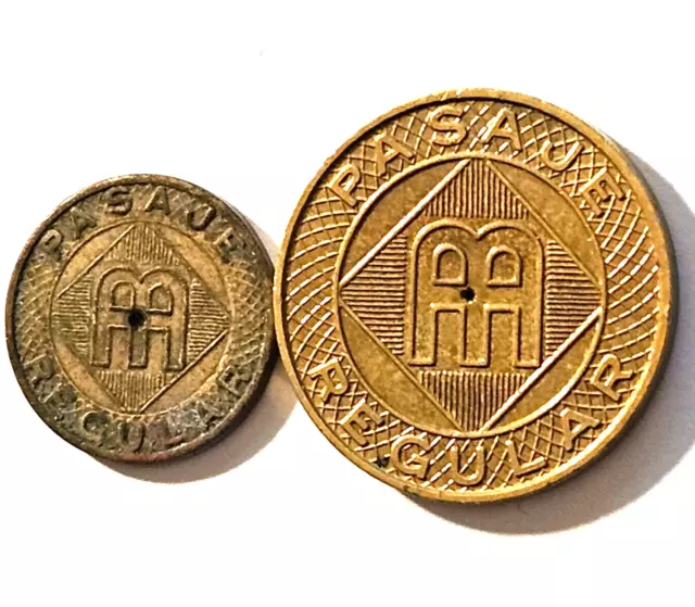 1 Ficha AMA PASAJE Large GRANDE YELLOW BRASS PUERTO RICO 1950 Bus Transit token