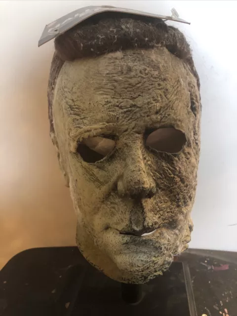 HALLOWEEN ENDS - MICHAEL MYERS MASK - TRICK OR TREAT STUDIOS New With Tags