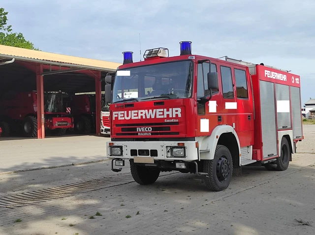 Löschfahrzeug Feuerwehr HLF20 / LF16/12 Camper Allrad ExMo Weltreisemobil 4x4