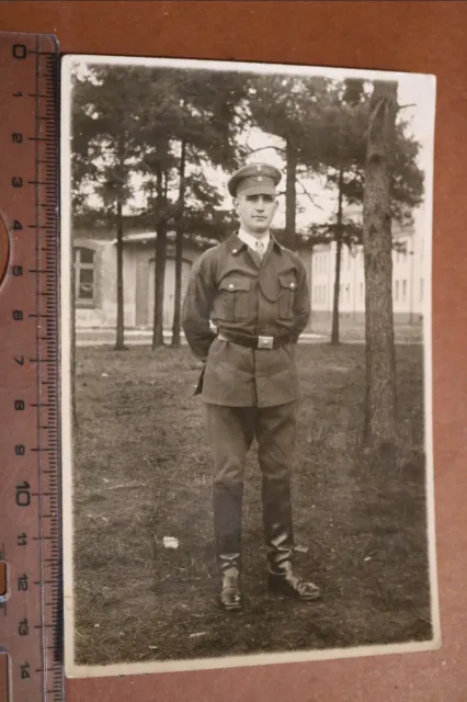 tolles altes Foto - Portrait Soldat ??  mir unbekannte Uniform , Kragenspiegel ?