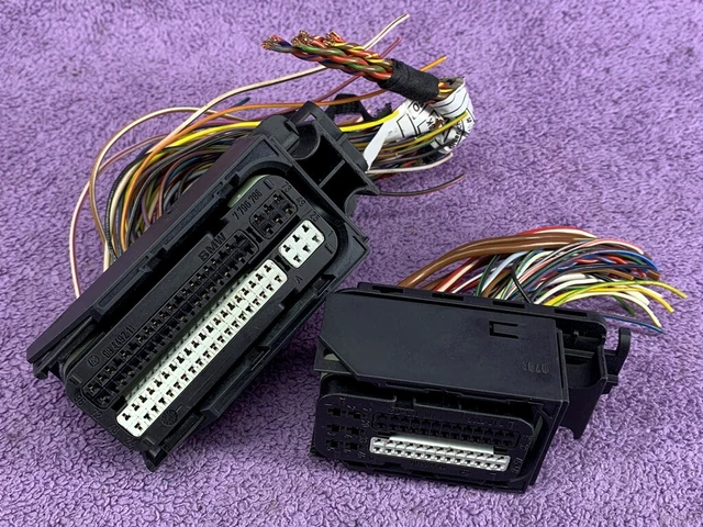 BMW E90 E91 E60 N47 Engine DDE Bosch ECU Wiring Connector Plugs 120d 320d 520d
