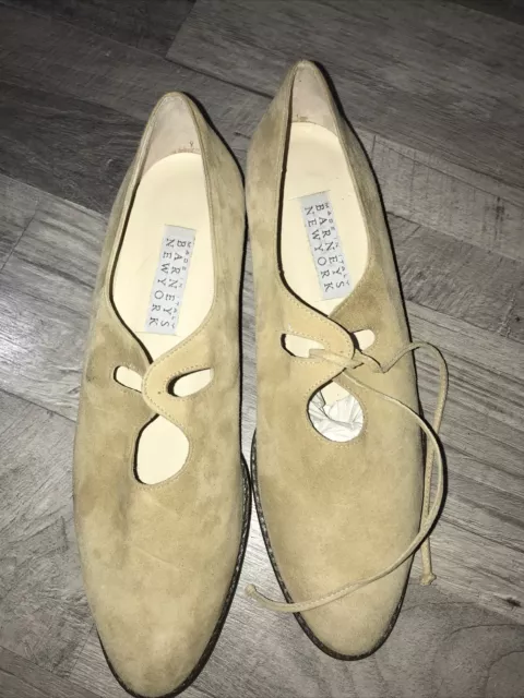 Barneys New York Suede Leather Flats Shoes Camel Eyelet Womens Size 6.5 Italy 3