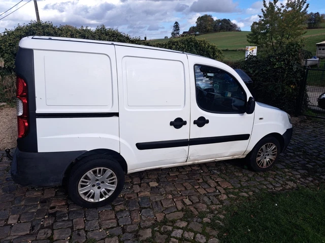 Prêt à immatriculé fiat doblo 5