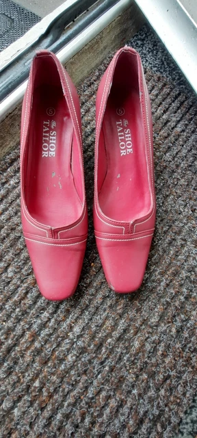 The shoe hotsell tailor court shoes