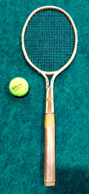 Raquette De Tennis Ancienne À VENDRE! - FR
