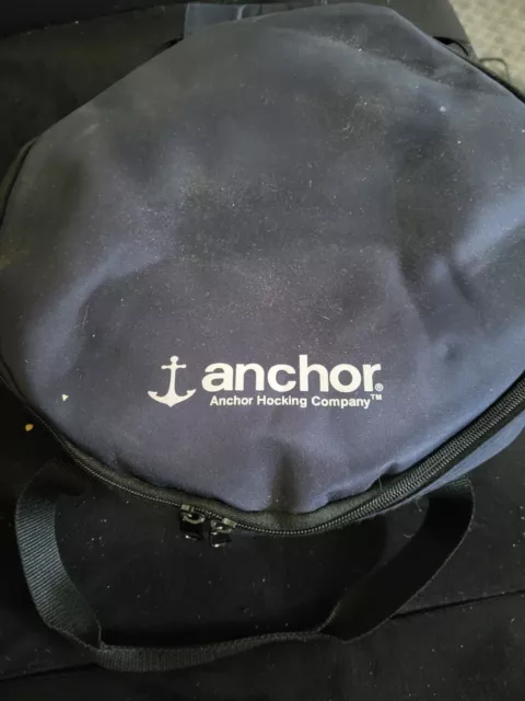 anchor hocking bowl with carrying case