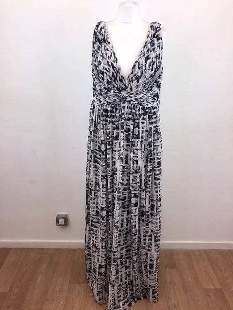 Splendido abito bianco nero Veromia taglia 16 chiffon primavera/estate A16